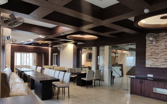 Hotels Near Kanpur Road Lucknow